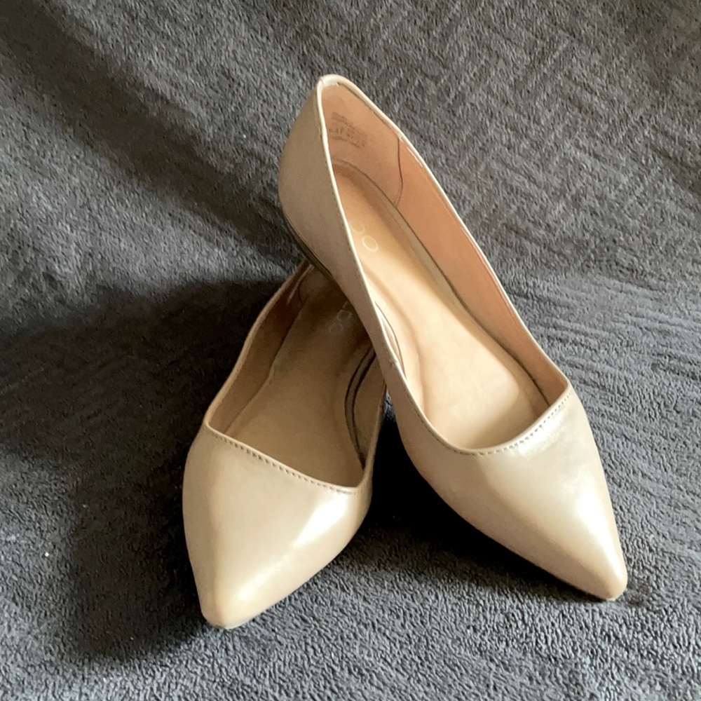 Aldo Nude Flats with gold accent
